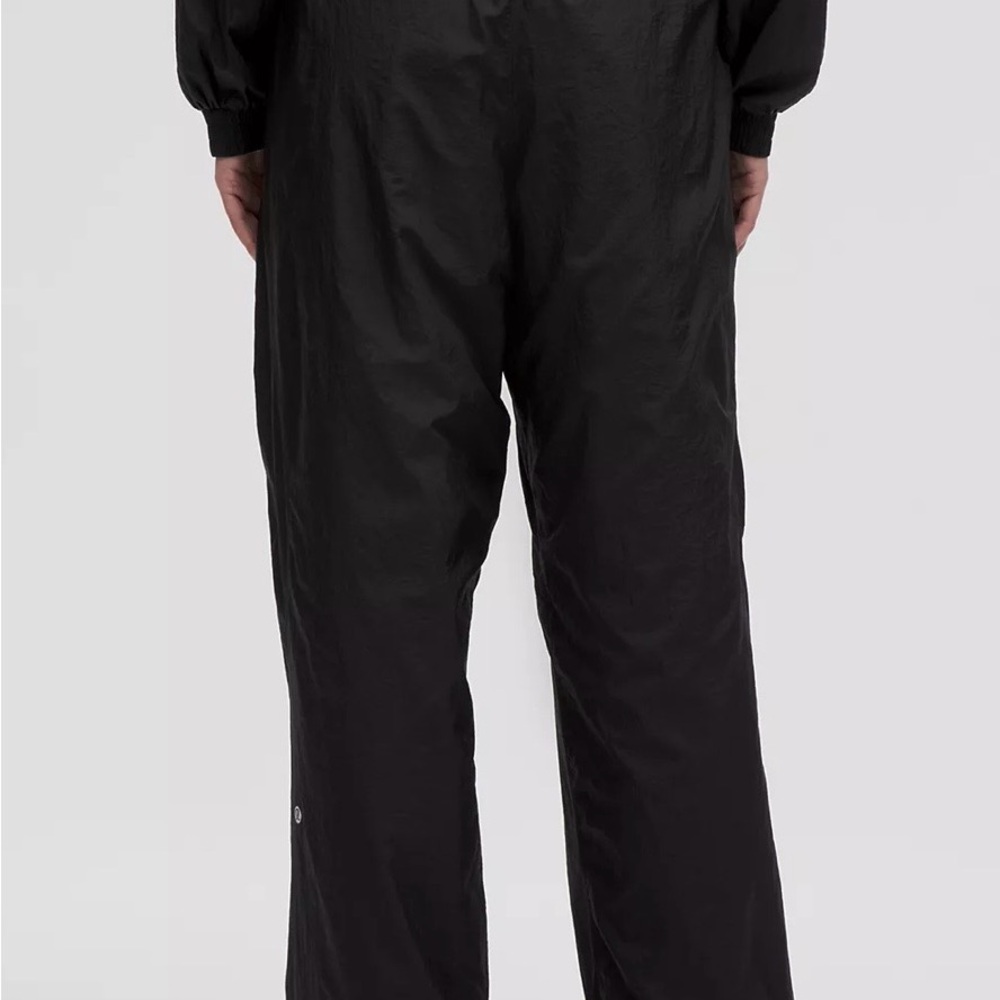 lululemon athletica License to Train MR Joggers with White Piping - Picture 2 of 8
